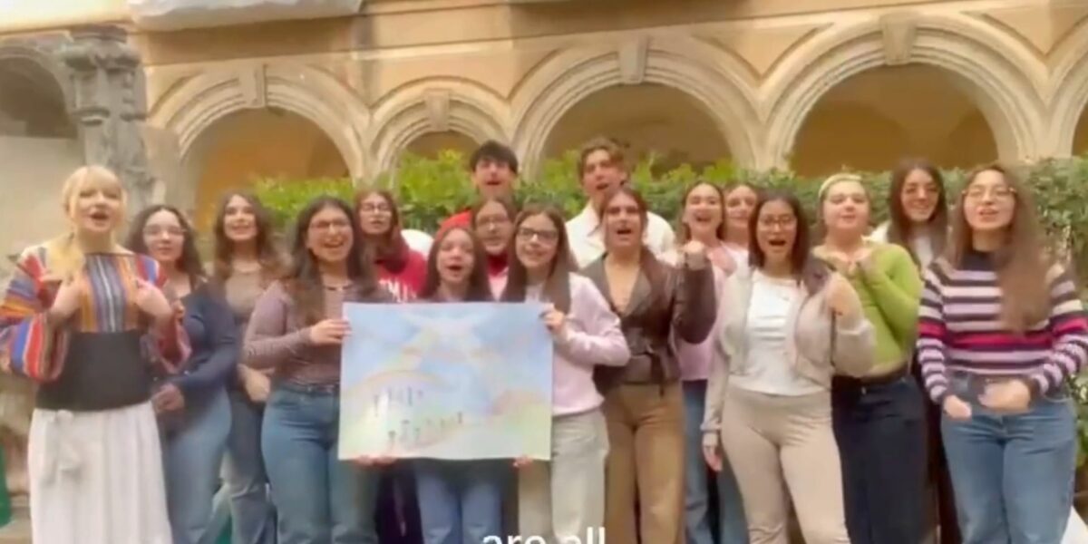 Messages of support from the students of Palermo